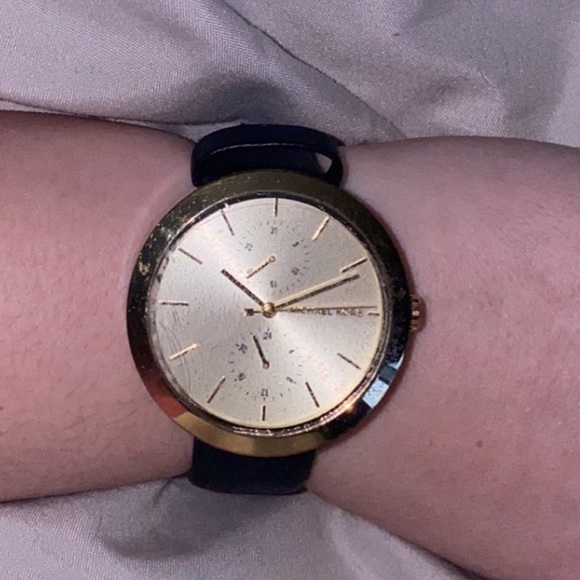 Michael Kors Jewelry - MK genuine leather watch🖤